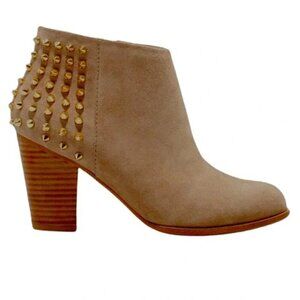 ZARA NWOB Tan suede Booties with Gold Studs Zip